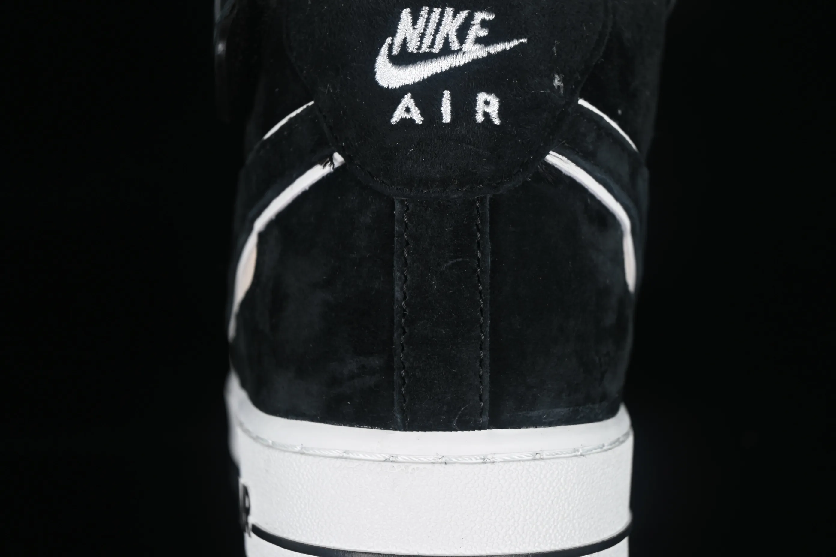 All categories Nk Air Force 1 Air Force series Nk Air Force 1 Mid Air Force mid-top Nk Air Force 1'07 Mid gray black Air Force One mid-top casual sneakers CG9908-106